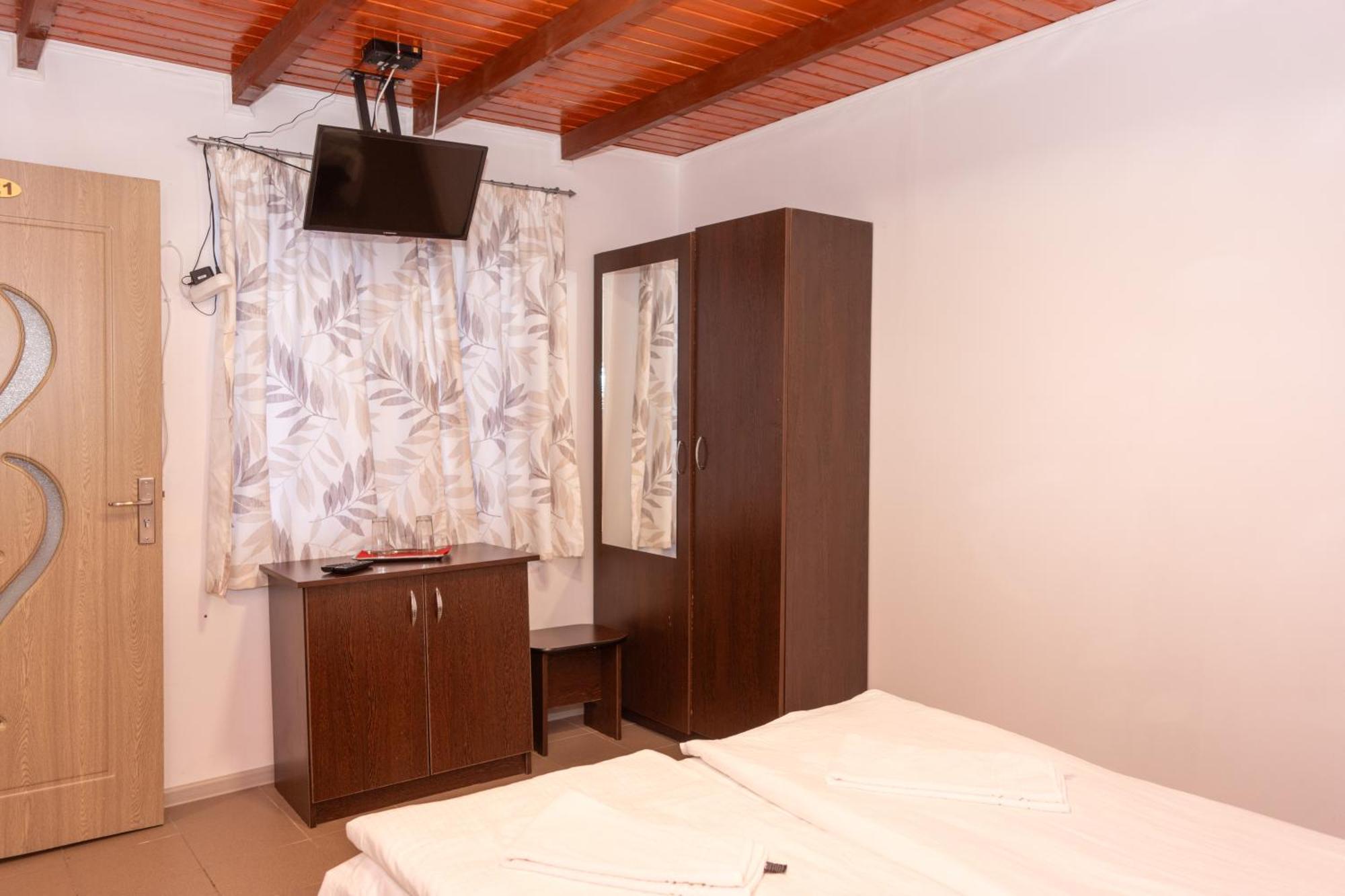 Vila Bradul Lacu Rosu Ngoại thất bức ảnh