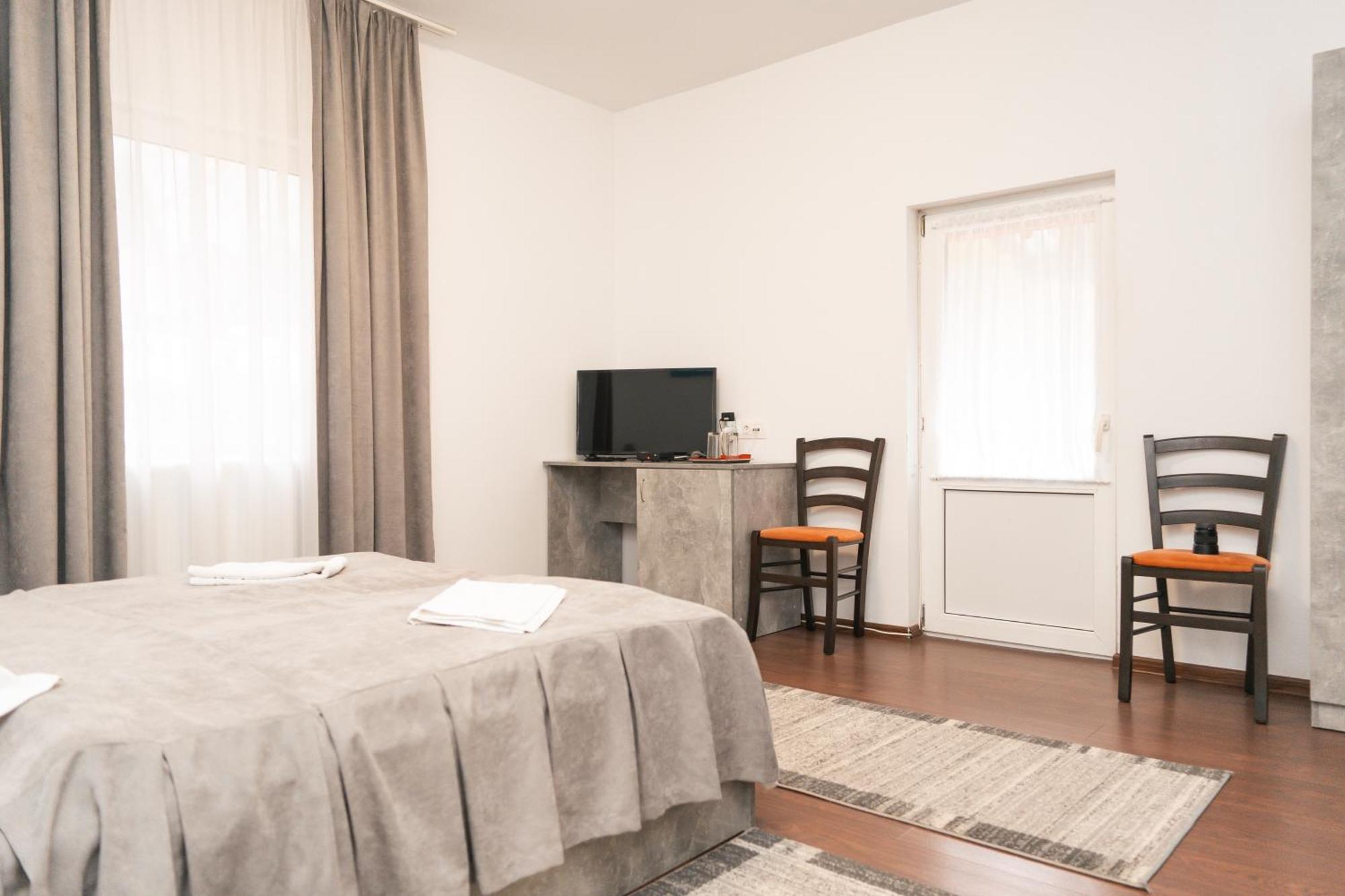Vila Bradul Lacu Rosu Ngoại thất bức ảnh